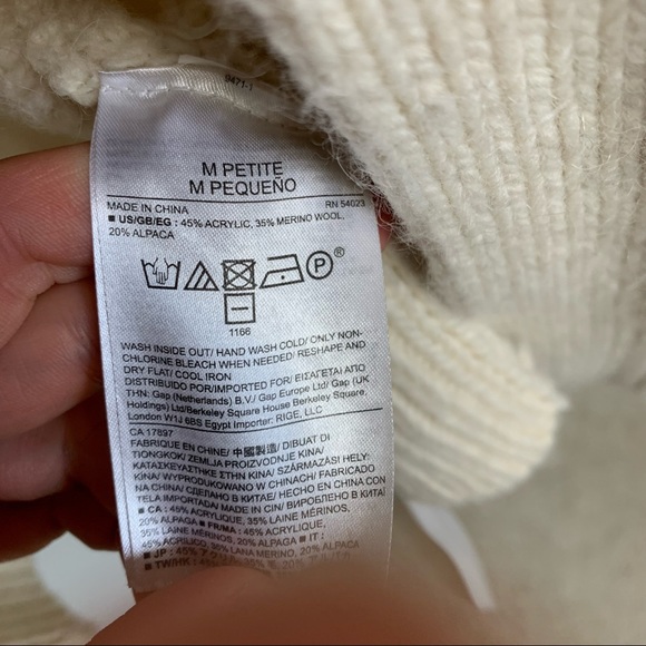 BANANA REPUBLIC fair isle wool oversize cardigan - Picture 8 of 10